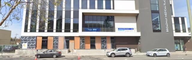 Oakland office building is foreclosed in fresh sign of market maladies