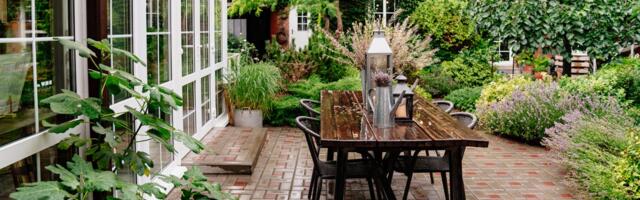5 backyard trends that are in this year, and 4 that are out, according to landscapers, gardeners, and interior designers