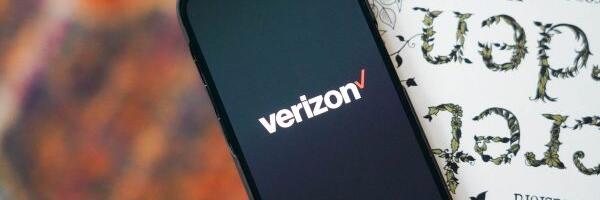 Verizon Customers, Claim Your $100 From Class Action Settlement