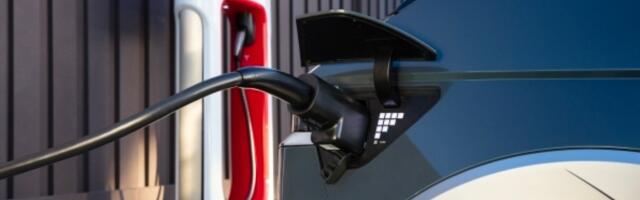 Hyundai to offer free NACS adapters to its EV customers