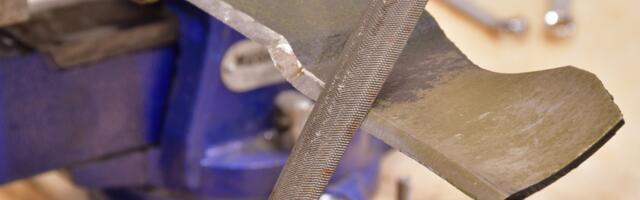 These Lowe's Tools Can Sharpen Your Lawn Mower Blades