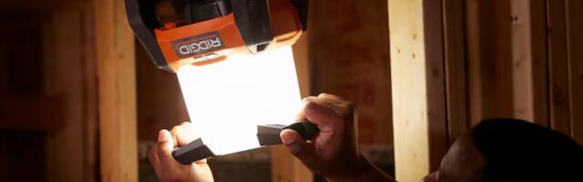Home Depot's Highly-Rated $410 Ridgid 18V Area Light Bundle Is On Sale For $230