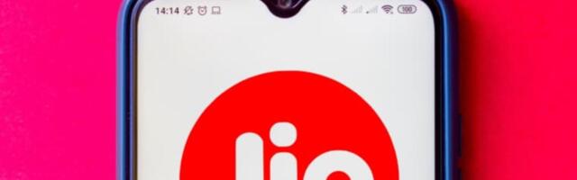 Jio Rolls Out ‘Jio Phone Call AI’ For Recording, Transcribing & Translating Calls