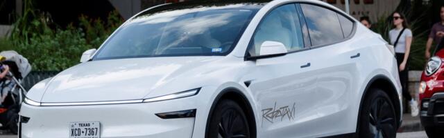 Tesla parts ways with top executive and fixer for Elon Musk