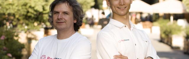 Crypto Oracle Firm RedStone Acquires DeFi Credit Specialist Credora