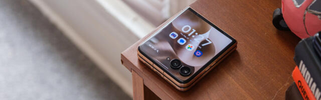 Motorola Razr Ultra 2025 deal: Is it better than the Samsung Galaxy Z Flip 7?
