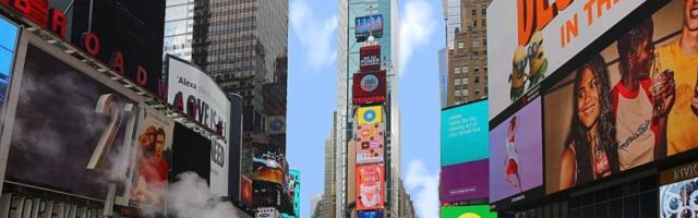 U.S. Inbound Tourism Drops 14% in April, Erasing Two Months of Gains