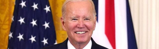 Biden Administration Wants Congress to Mandate Flight Delay Compensation