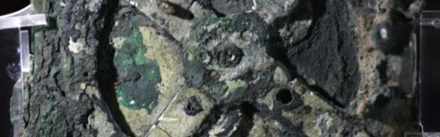 New Antikythera mechanism analysis challenges century-old assumption