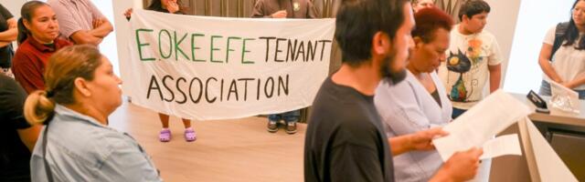 East Palo Alto tenants demand property owners improve living conditions