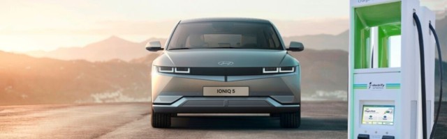 The IONIQ 5 gets better — American owners will get 2 years of fast-charging for FREE