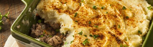 I'm a trained chef. Here are 12 of my best tips for making foods that everyone should know how to prepare.