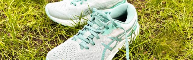 10 of the Best Walking Shoes for Women Available in 2025