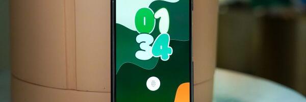 Android 14 Beta 3 Brings Custom Lock Screens and Shortcuts to Pixel!