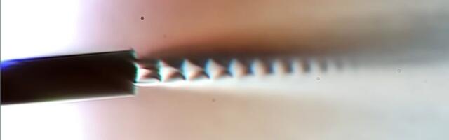 An ordinary squirt of canned air achieves supersonic speeds - engineer spots telltale shock diamonds