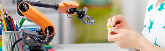 Support scientific interest with a price drop on this comprehensive robot arm kit