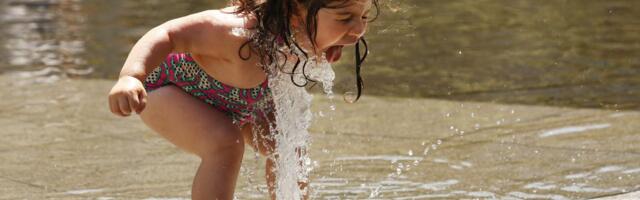 Splash pads really are fountains of fecal material; CDC reports 10K illnesses