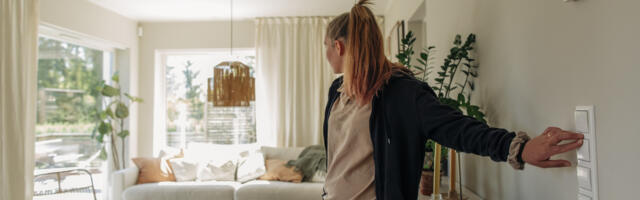 5 Possible Reasons Why Your Light Switch Is Buzzing (And How To Fix It)