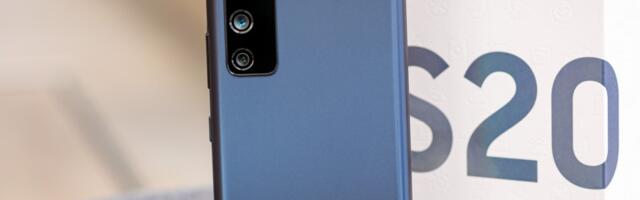 Samsung Galaxy S20 FE 4G becomes the first phone to get August 2023 security update