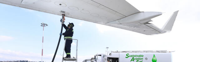 Why Commercial Jets Don't Fly With A Full Tank Of Gas