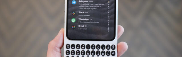 I spent 30 minutes with the Clicks Communicator, and it’s now my most hyped 2026 Android phone