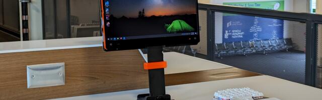 Battery-powered AIO workstation forged from Framework laptop and 3D printed components —  the Flying Lotus takes off