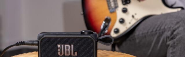 JBL Bandbox Solo Review: An AI Speaker You Can Actually Love