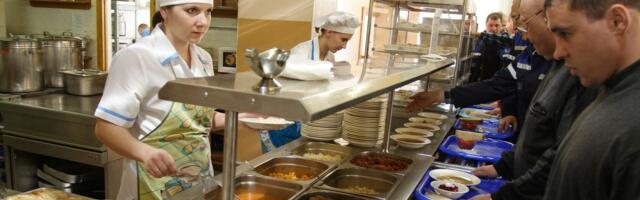 После производства пельменей своя столовая показалась мне отдыхом