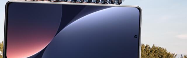 The Xiaomi 12 Pro is a phone that puts entertainment first