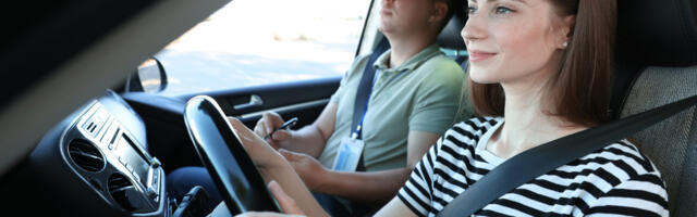 10 Common Mistakes That Cause People To Fail Their Driving Test (And How To Avoid Them)