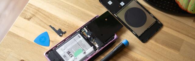 My first DIY phone fix made me a self-repair believer