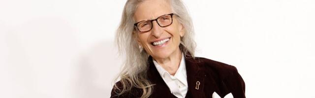 Annie Leibovitz, 76, says being an older mom means her daughters push her to take care of herself