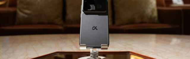 We got a real-world early look at the smartphone with a built-in camera gimbal