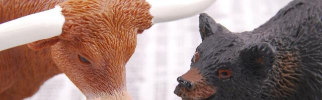 SOL, DOGE Lead Gains Among Majors as Analyst Eye Next Big Move Higher