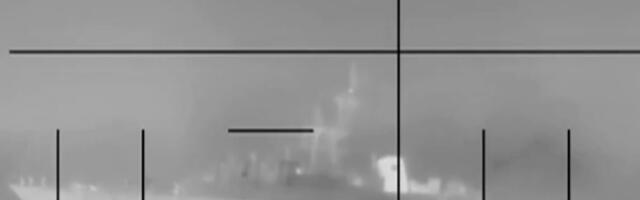 A US Navy submarine sank an enemy warship with a torpedo for the first time since World War II. Here's the video.