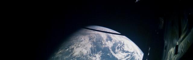 Spacecraft swoops between moon and Earth, captures stunning footage