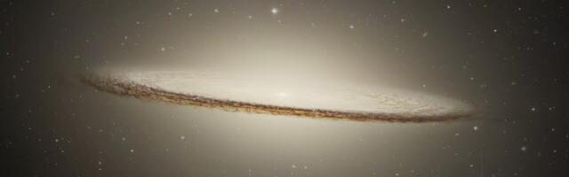 Hubble captures a galactic hat for its birthday