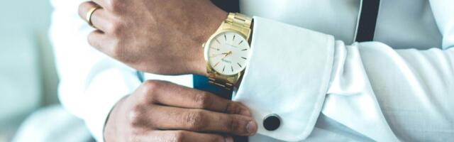 How to Start a Jewelry Business: A Comprehensive Guide