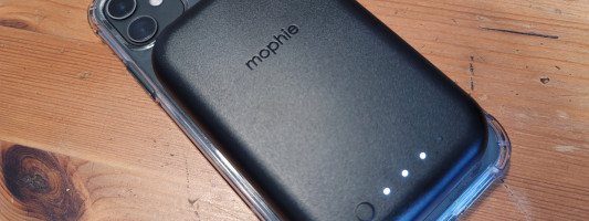Hands-on with Mophie’s new modular smartphone battery case