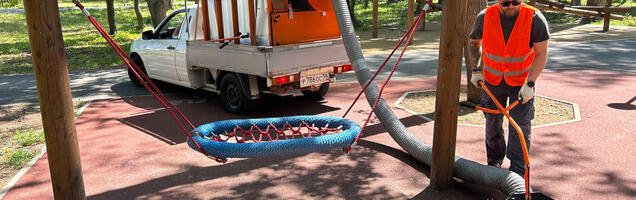 Как мои земляки изобрели трезвого дворника. Коммунальный пылесос для маленького города