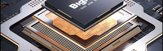 First smartphone with color e-ink and LCD just showed up