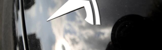 While a criminal case against a Tesla driver ends, legal and ethical questions on Autopilot endure