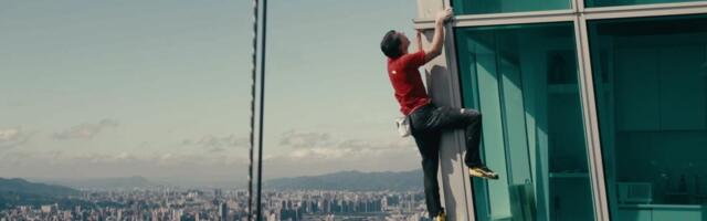 Social media reacts as Alex Honnold climbs Taipei 101 skyscraper