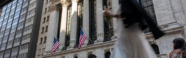 Americans' household net worth soars to $176.3 trillion — lifted by stocks and housing gains