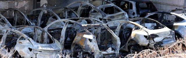 Elon Fiddles While Tesla Dealerships Burn