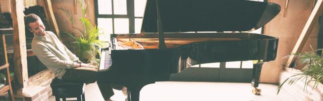 I escaped a cult and was homeless and desperate. Chris Martin gave me a piano, and I became a successful musician.