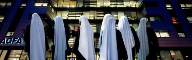 Who are the nuns taking on Microsoft?