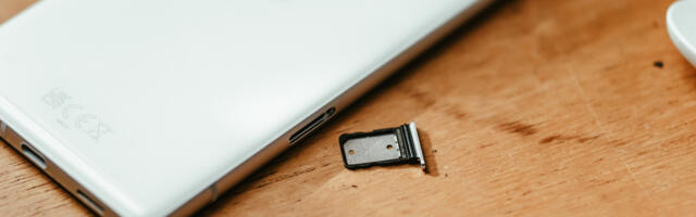 Switching phone carriers: How hard is it, and can you keep your existing phone?
